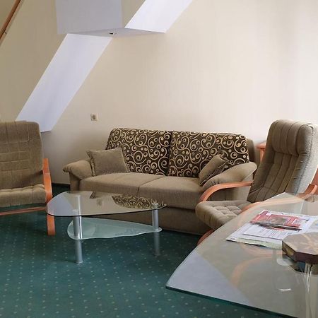 Spa Apartment Raisova 카를로비바리 외부 사진