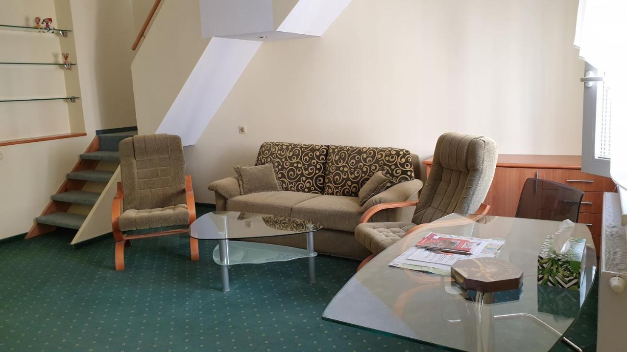 Spa Apartment Raisova 카를로비바리 외부 사진