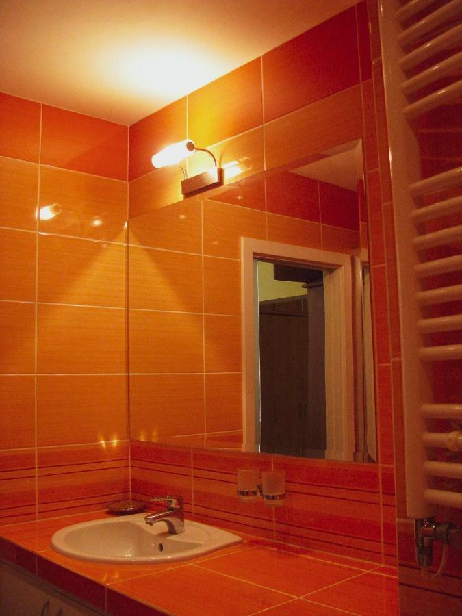 Spa Apartment Raisova 카를로비바리 외부 사진